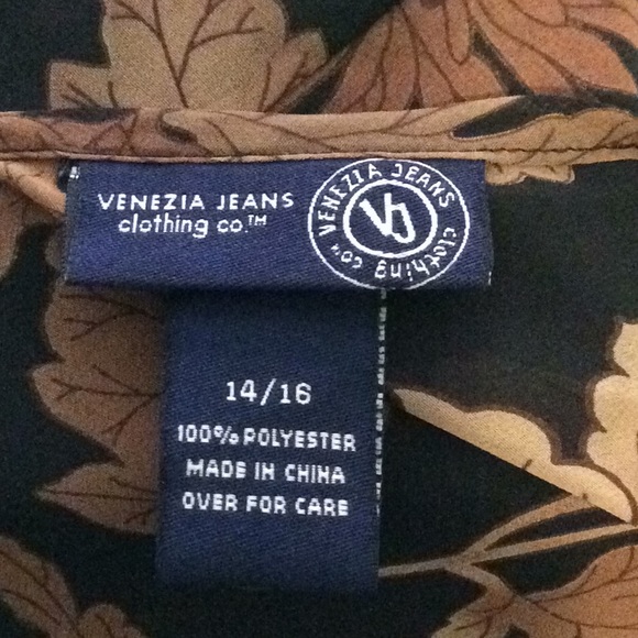 Ladies 3/4 sleeve double V neck tunic - Picture 6 of 7